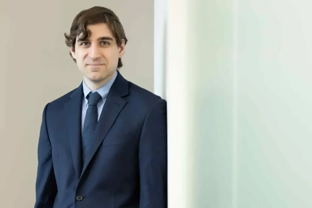 bret-bio-image-2-main-1536×1024