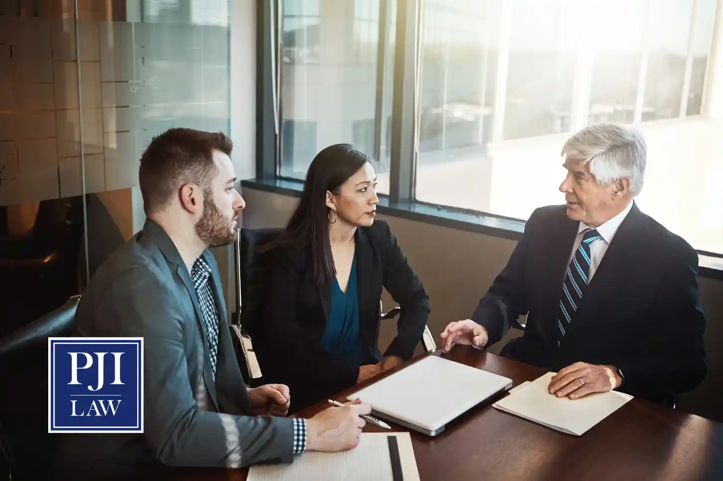 How to Put My LLC in a Trust in Virginia